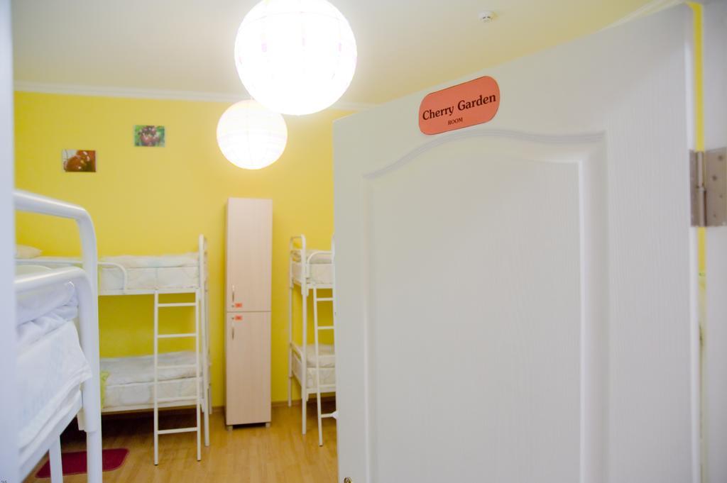 Cherry Hostel Lviv Ruang foto