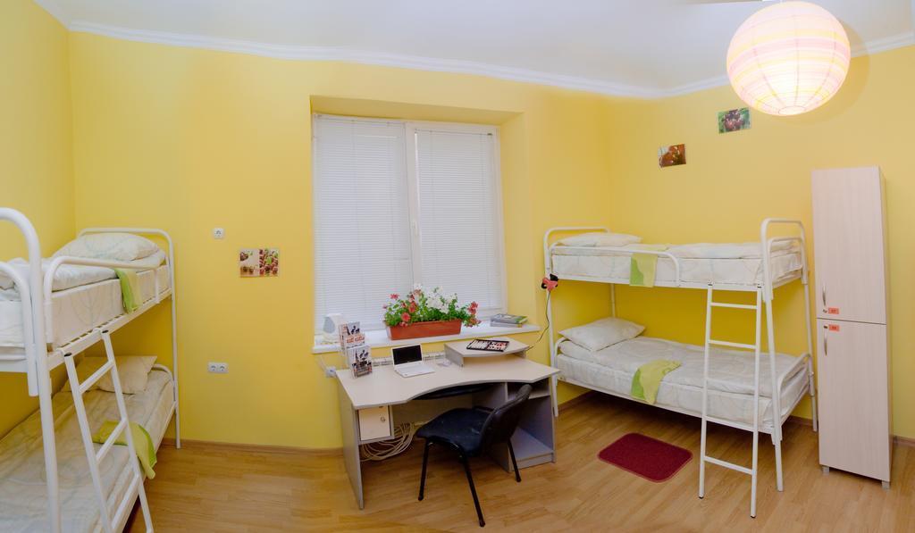 Cherry Hostel Lviv Bagian luar foto