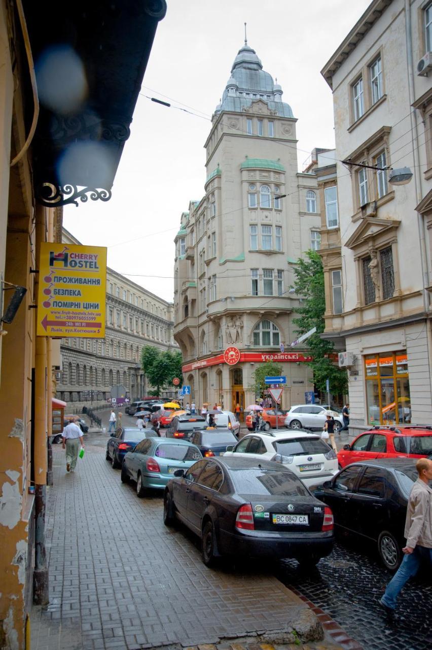 Cherry Hostel Lviv Bagian luar foto